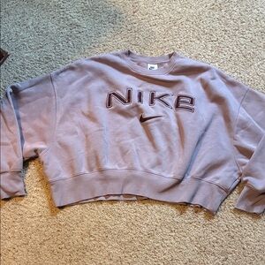 Nike Women's Purple Cropped Sweatshirt
